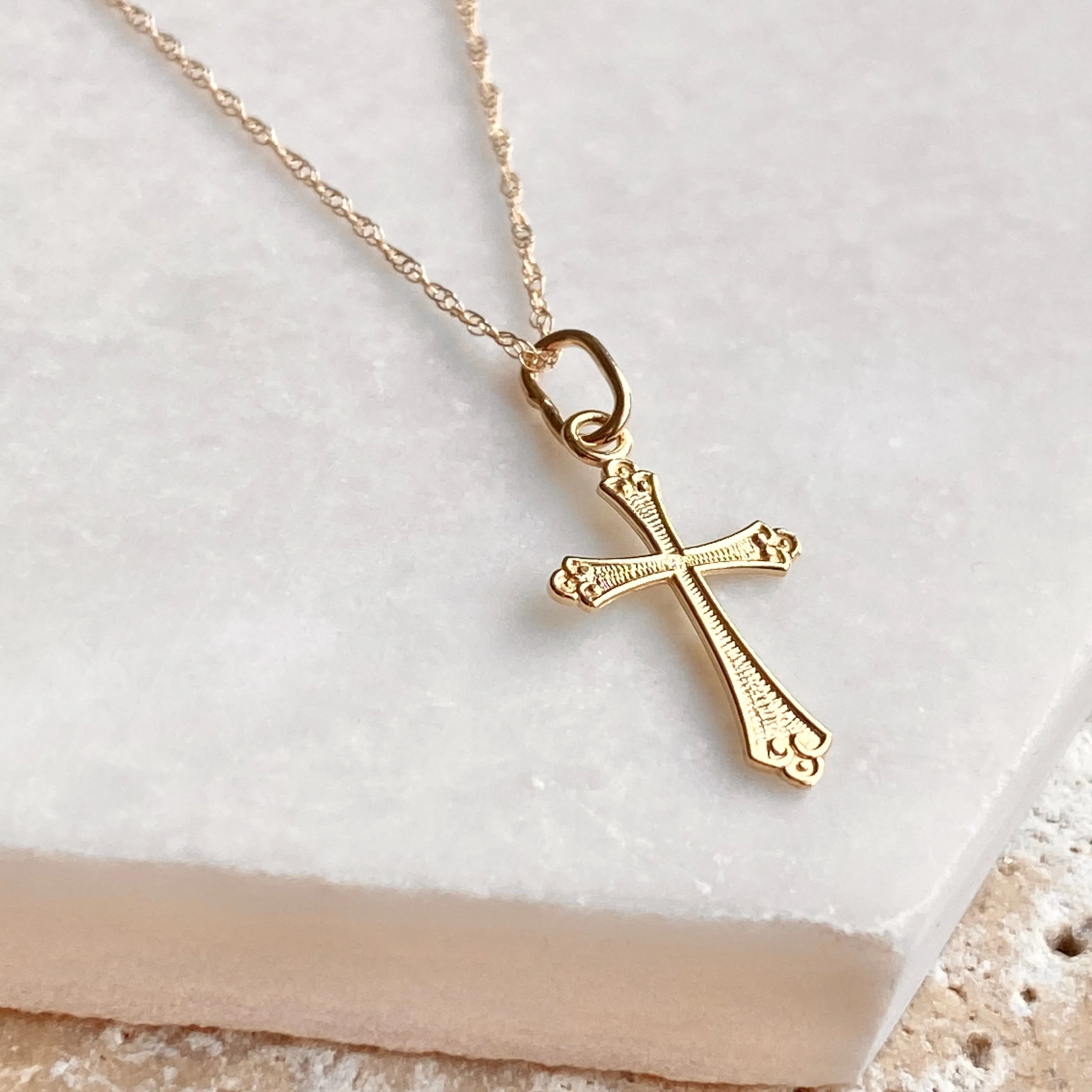 14KT Yellow Gold Textured Small Cross Pendant Chain Necklace