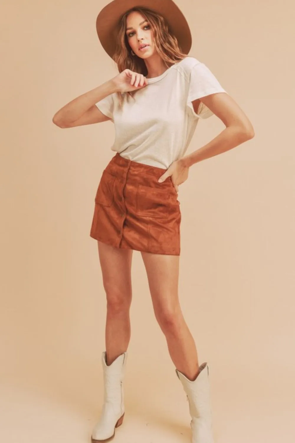 Aemi   Co Exposed Seam Round Neck Short Sleeve T-Shirt