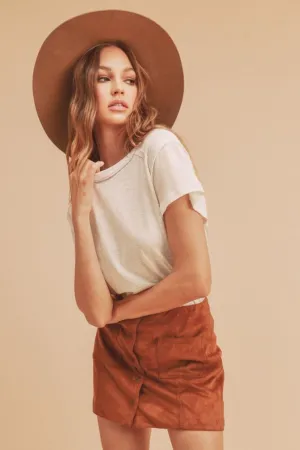 Aemi   Co Exposed Seam Round Neck Short Sleeve T-Shirt