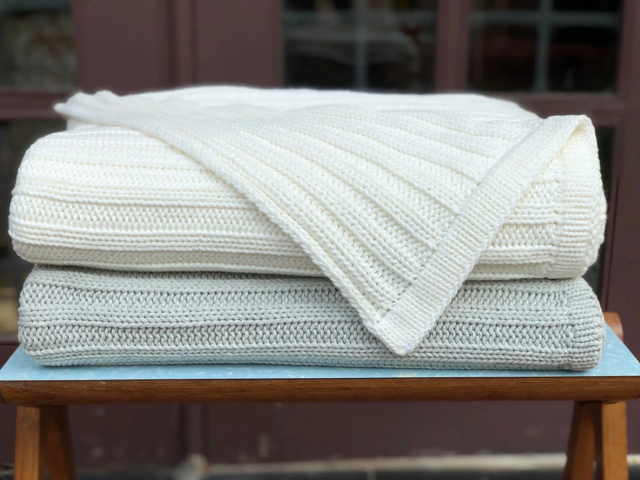 Classic Rib Knitted Throw