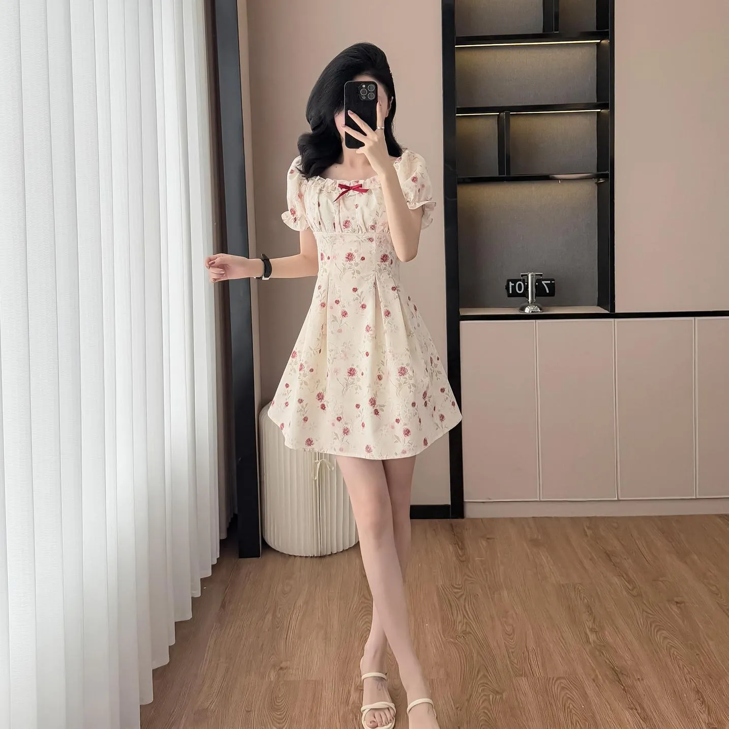Elastic-Waisted Mini Summer Dress with Bow Tie Neckline and Pleated Details