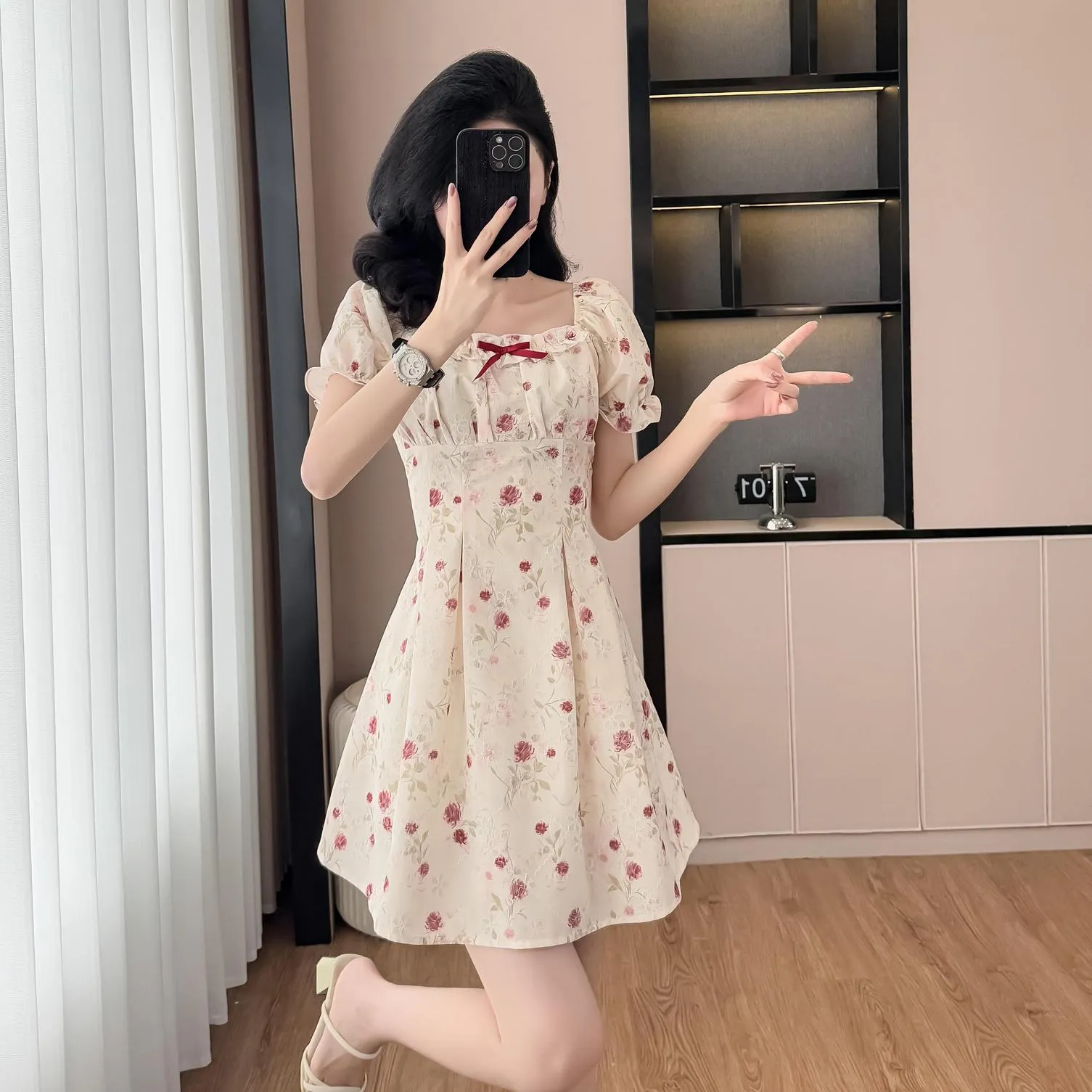 Elastic-Waisted Mini Summer Dress with Bow Tie Neckline and Pleated Details