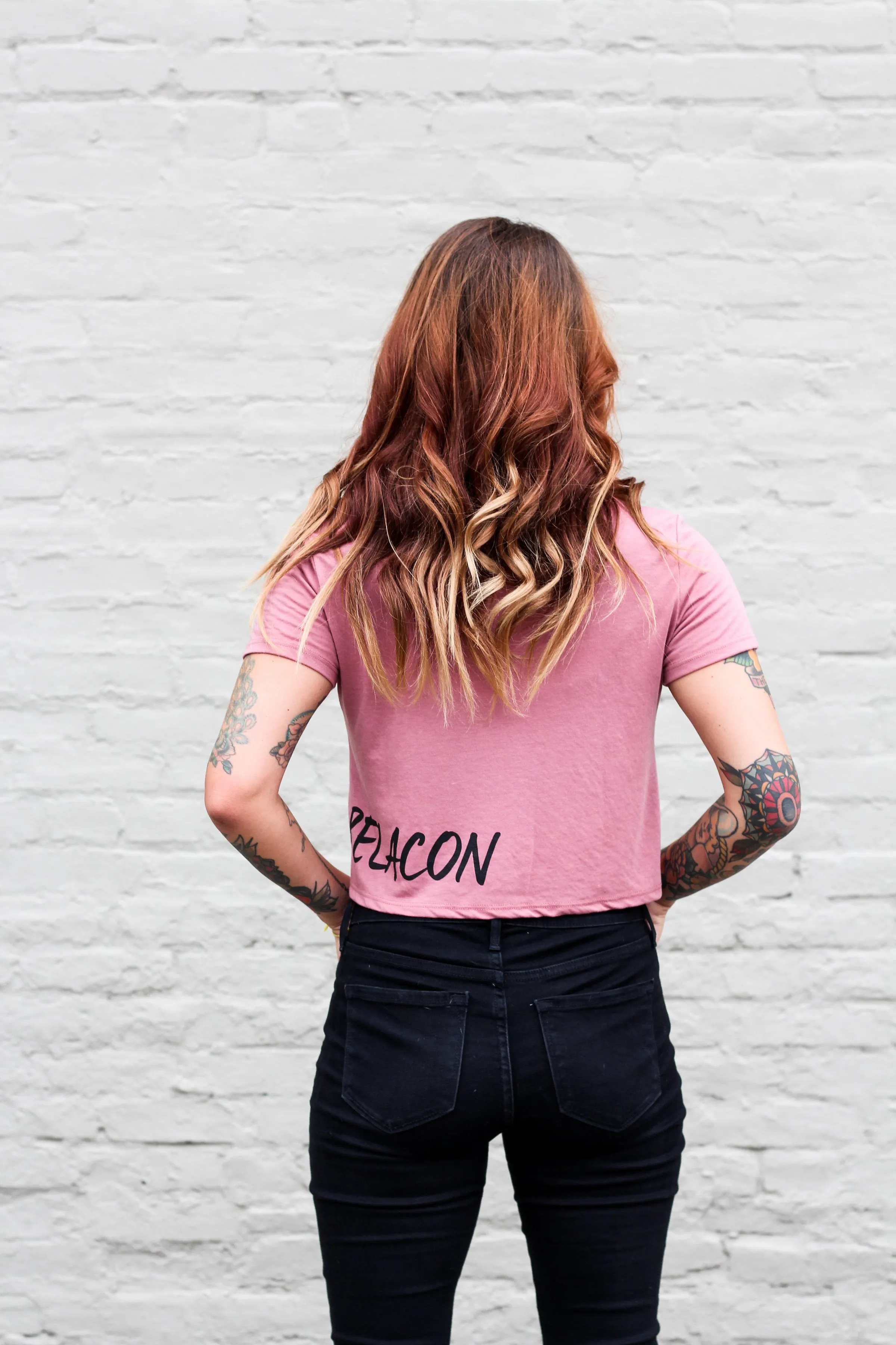 Heavy Metal Hamsa Crop Tee - Mauve