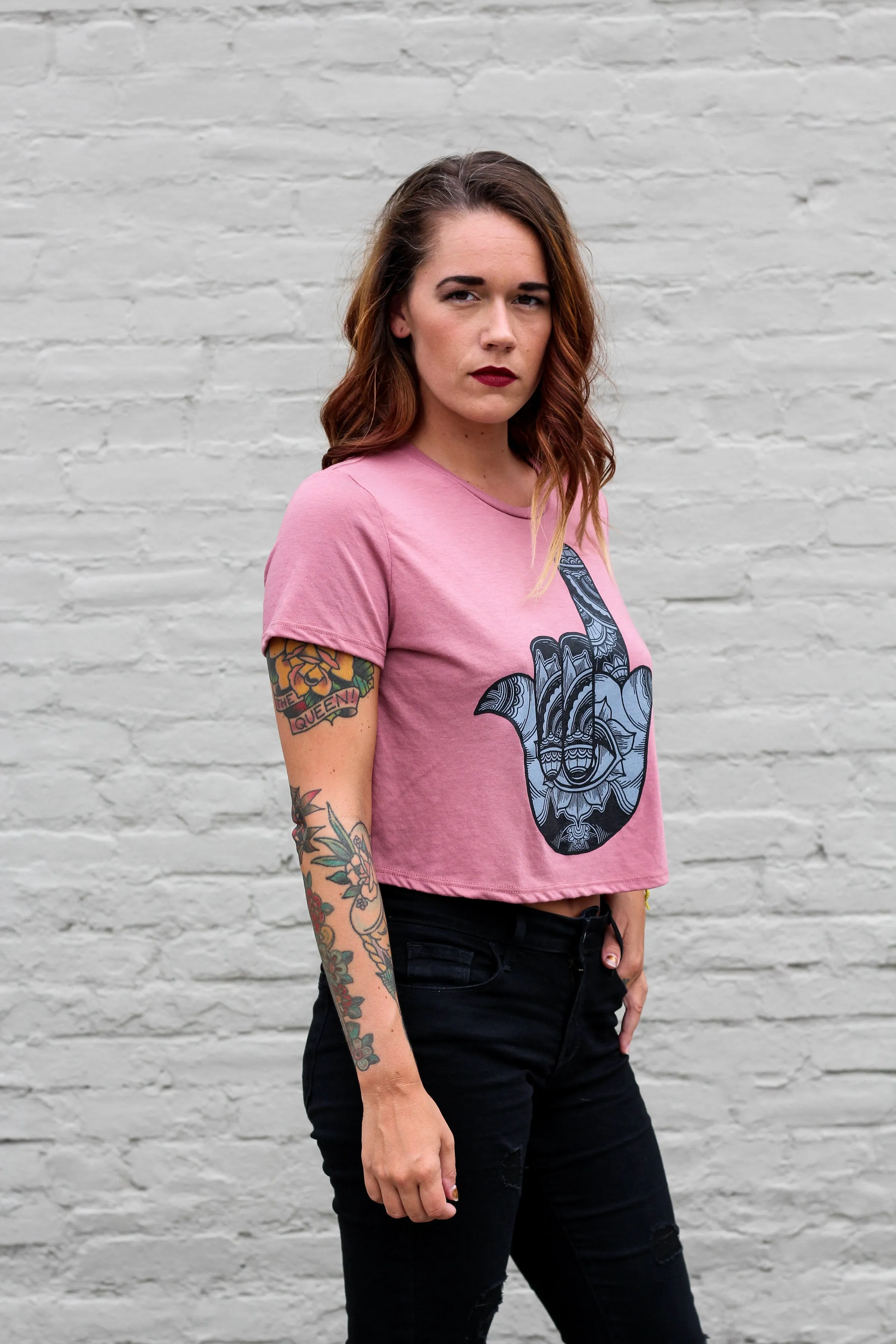 Heavy Metal Hamsa Crop Tee - Mauve