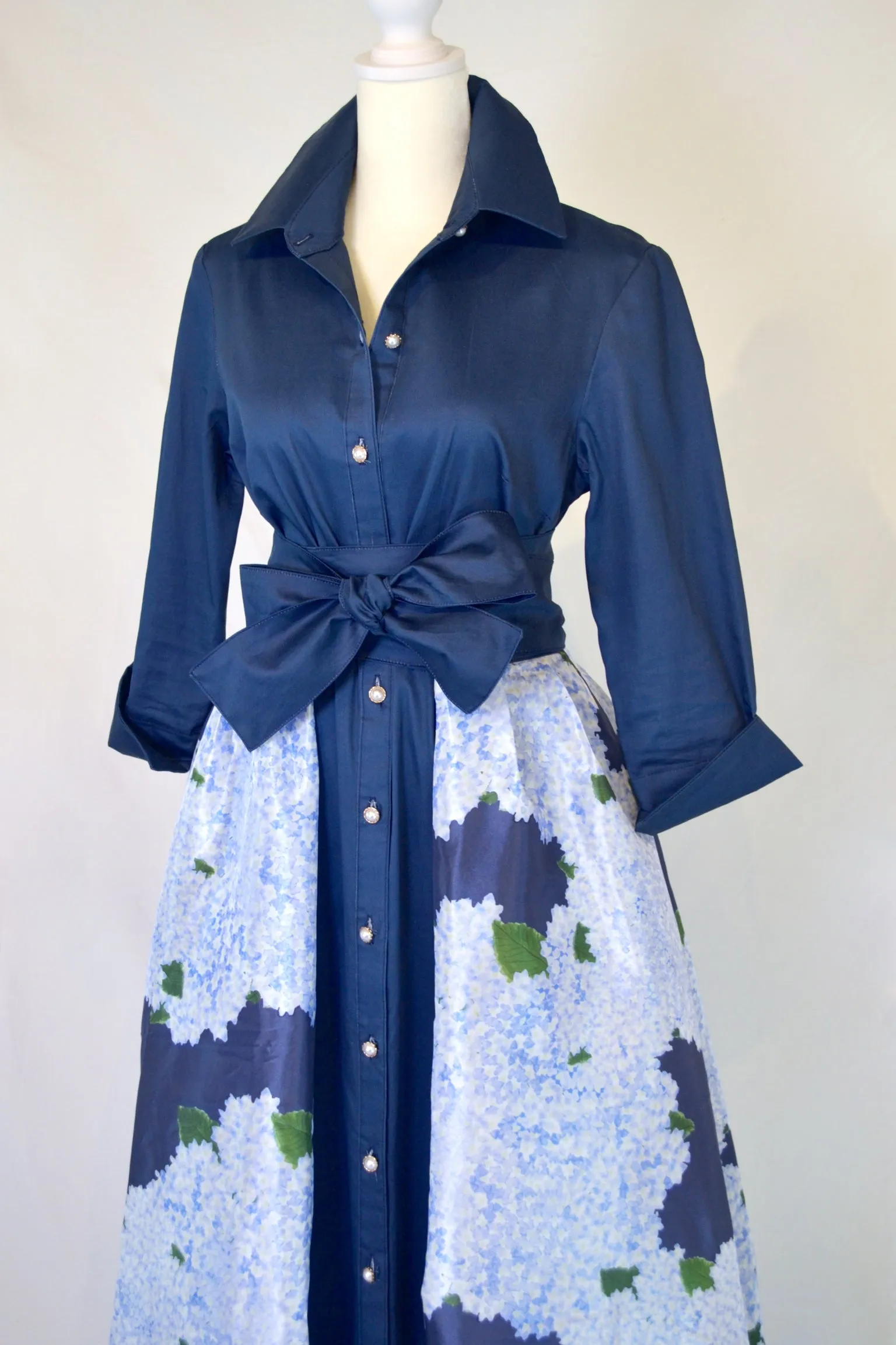 Huntington in Midnight Navy