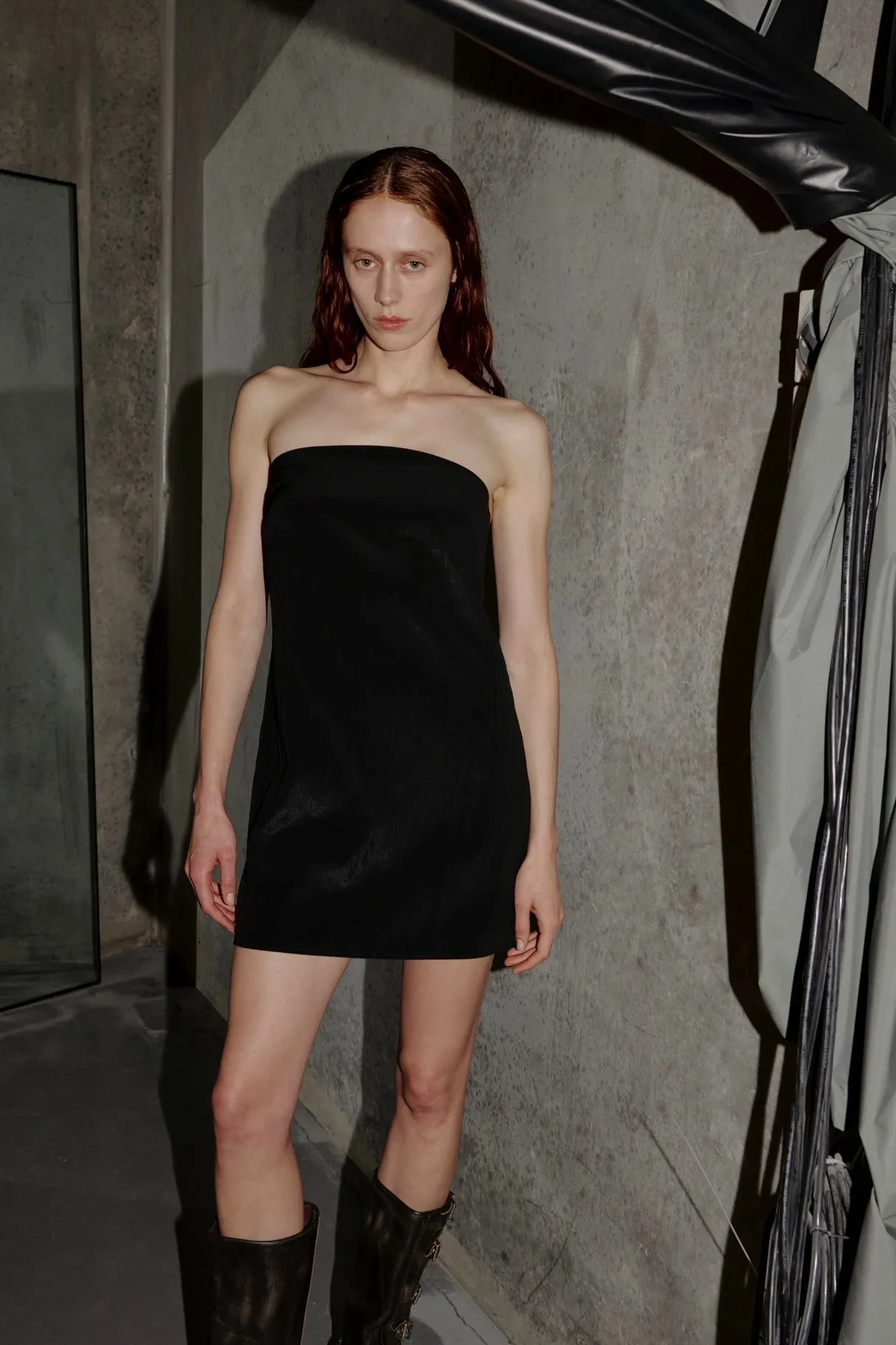 INTERCEPT MIDI DRESS | BLACK