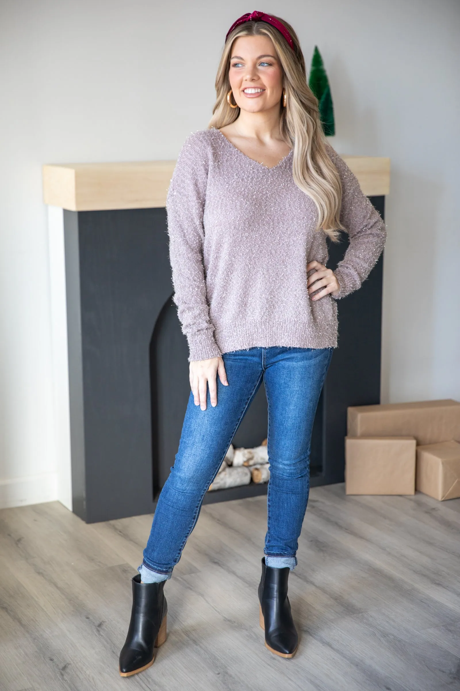 Light Mauve V-Neck Popcorn Textured Sweater