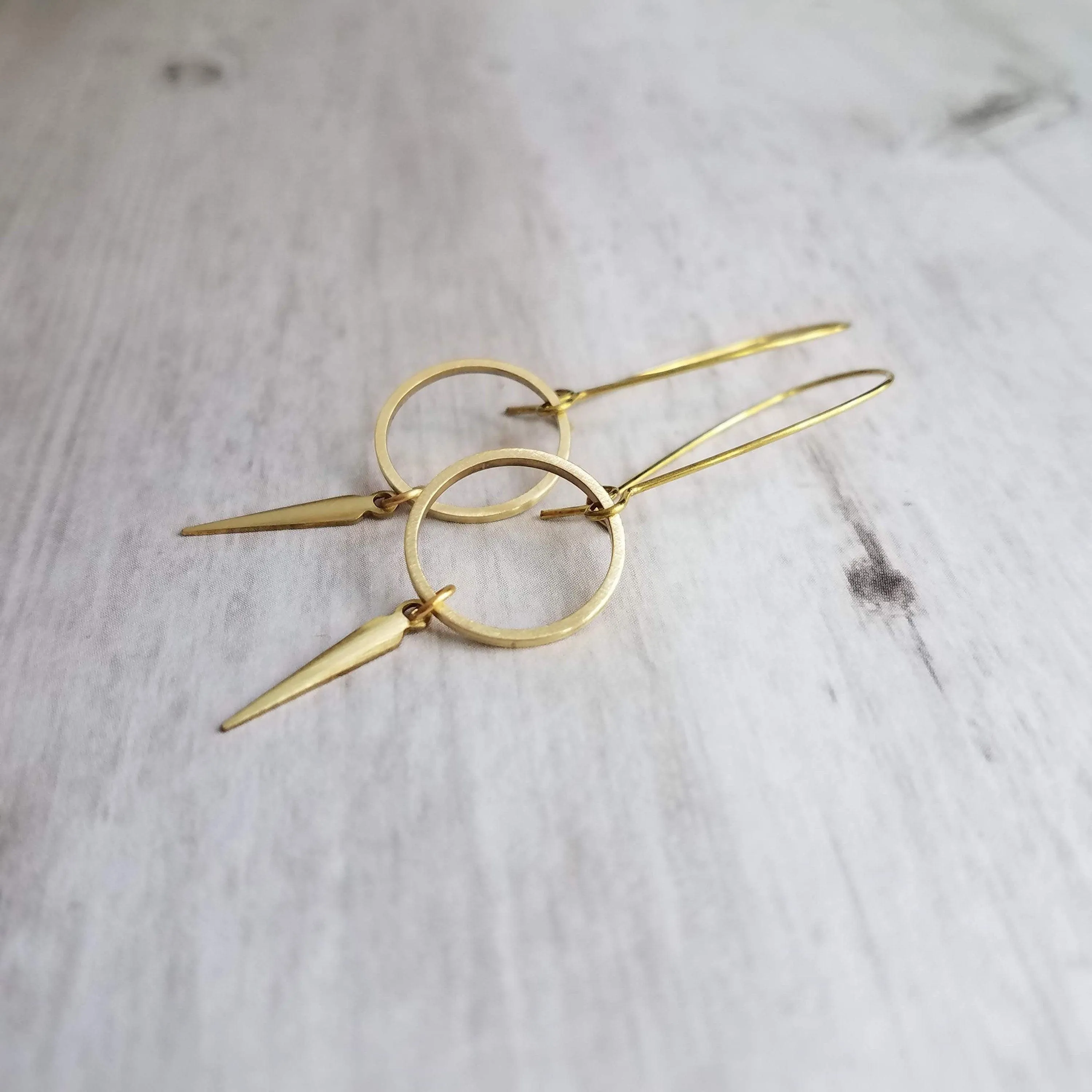 Long Gold Boho Earrings, antique brass earring, oxidized brass, lightweight earring, gold kidney hooks, gold circle earring, spike spear