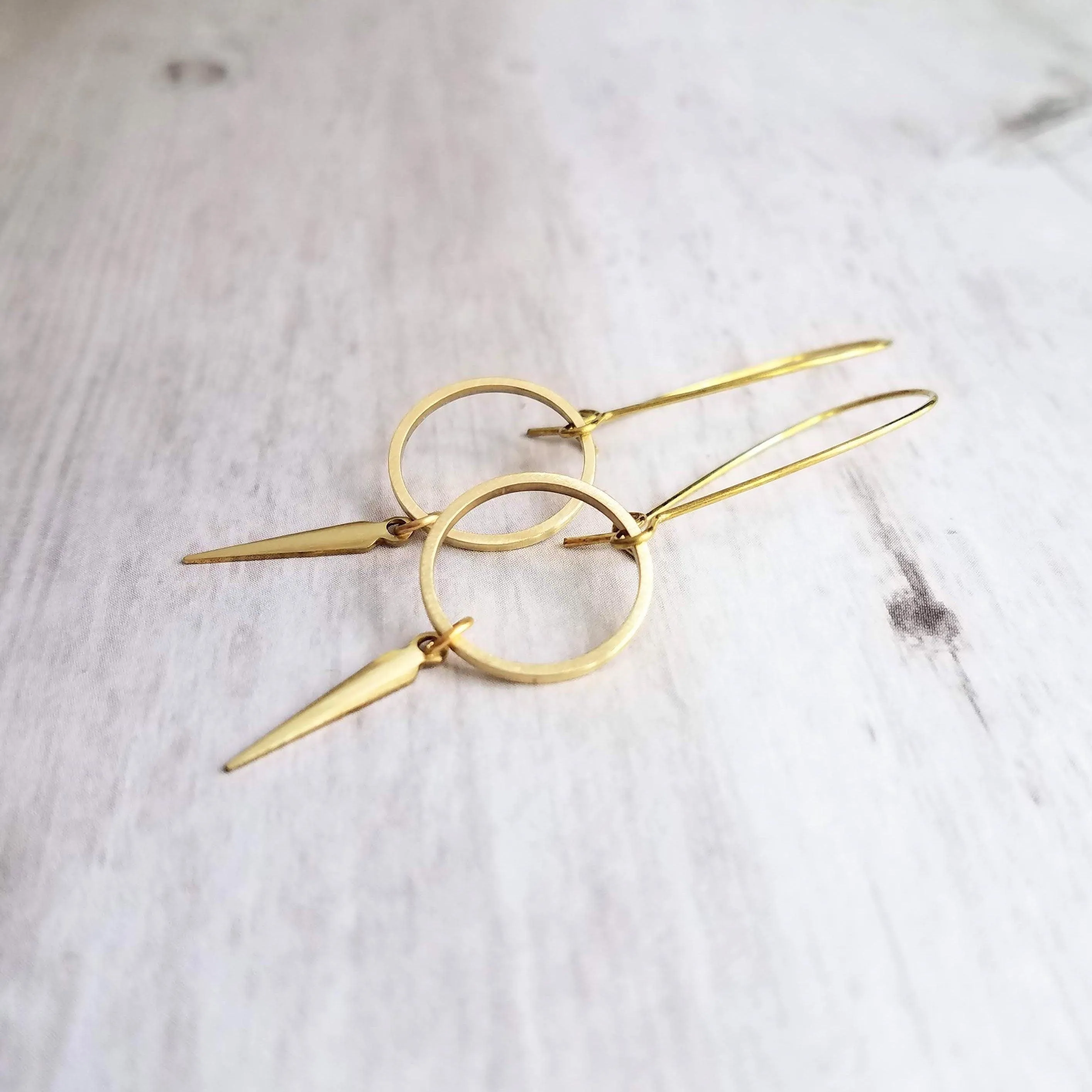 Long Gold Boho Earrings, antique brass earring, oxidized brass, lightweight earring, gold kidney hooks, gold circle earring, spike spear