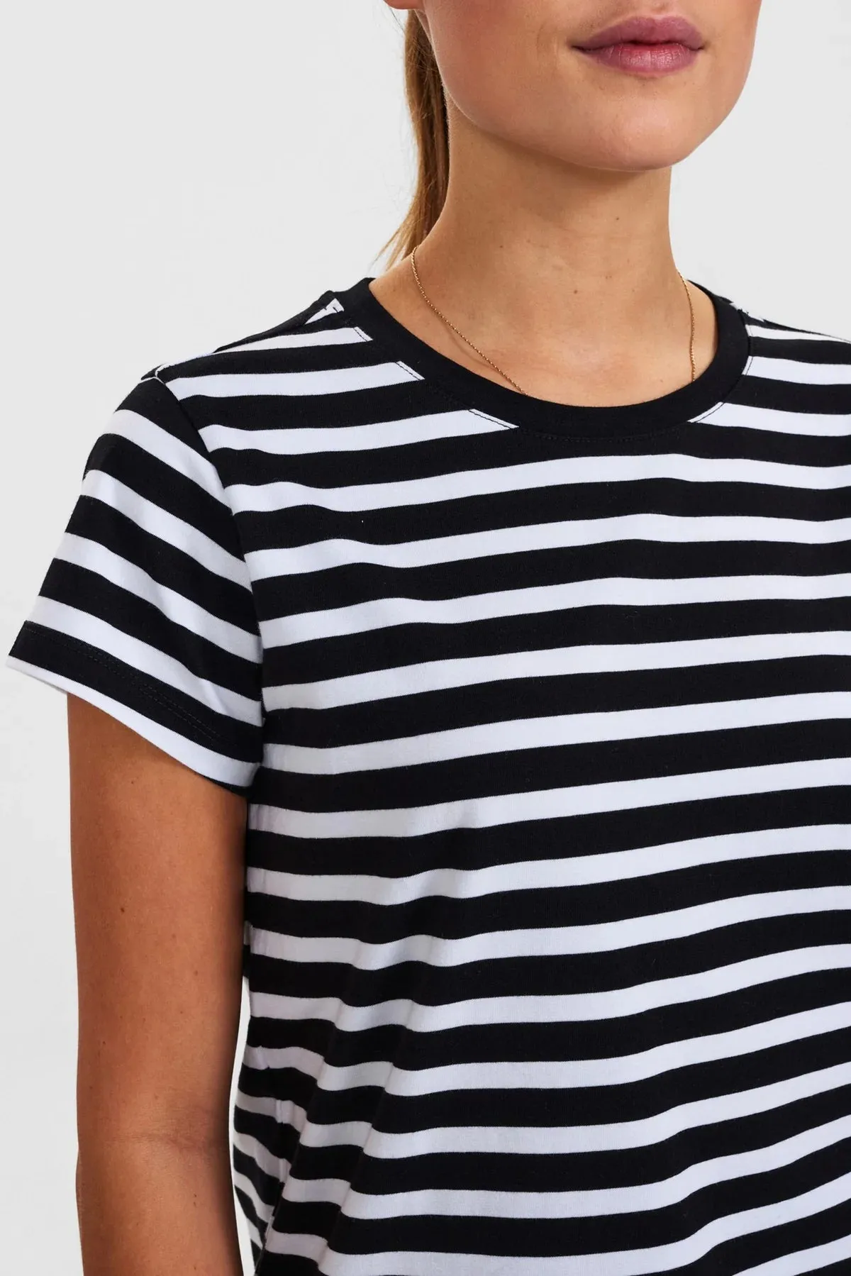 NUDAIMI T-SHIRT - Black & White stripe T Shirt