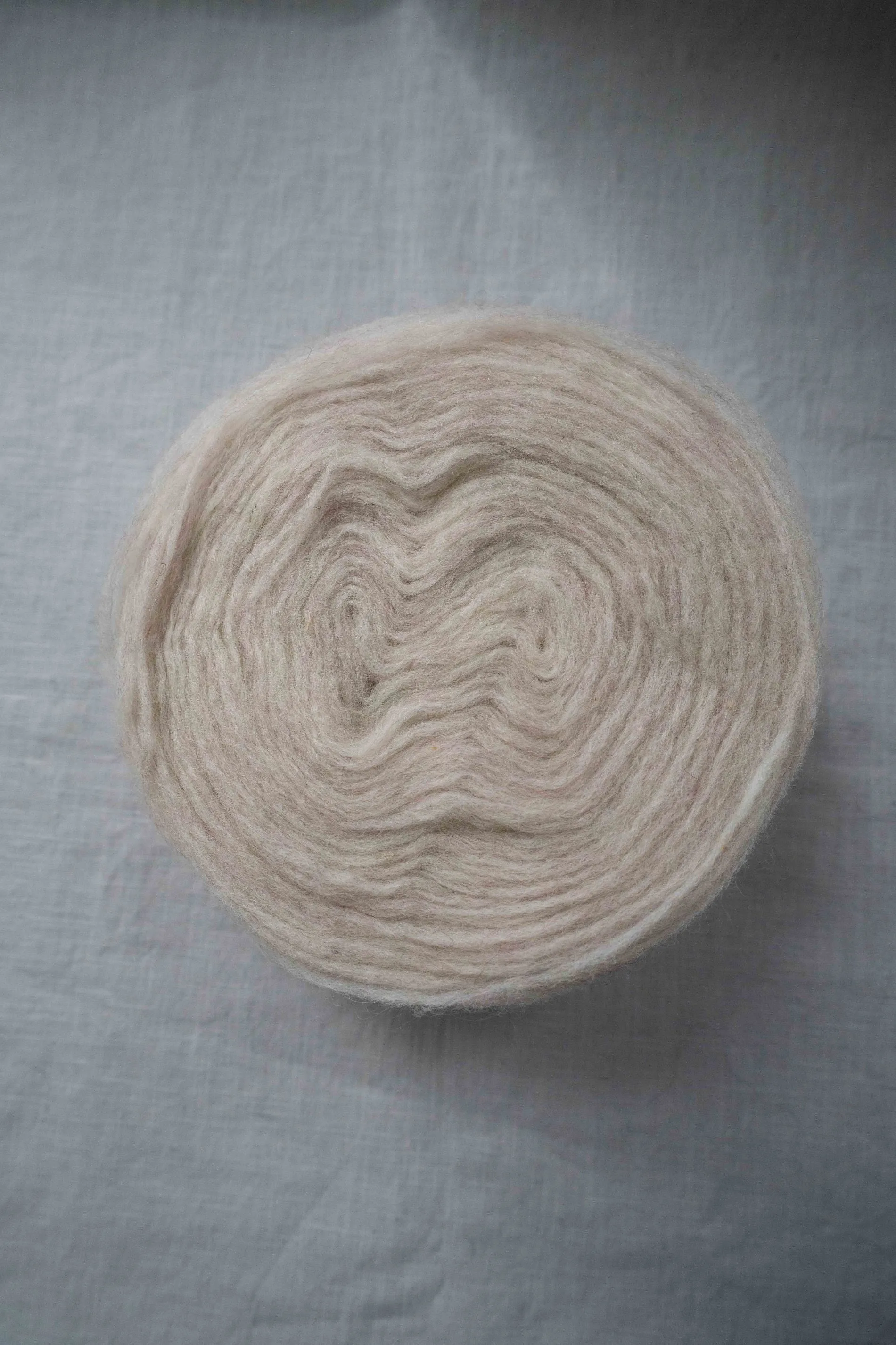 Nutiden Yarn – Väsen (March 2022) – Höner och Eir – Unspun Swedish Wool – New / Unused