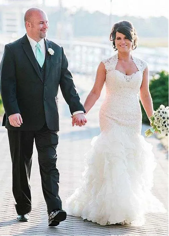Queen Anne Neckline Mermaid Wedding Dresses
