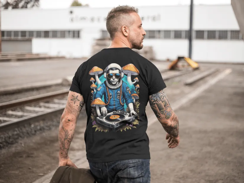 Techno T-Shirt | DJ Astronaut