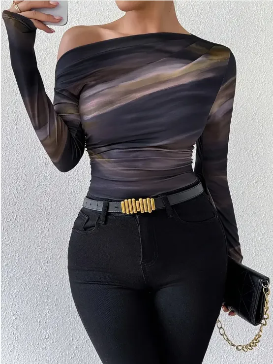 Valeria –Stylish off the shoulder top