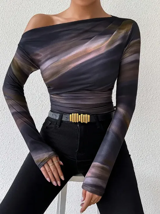Valeria –Stylish off the shoulder top