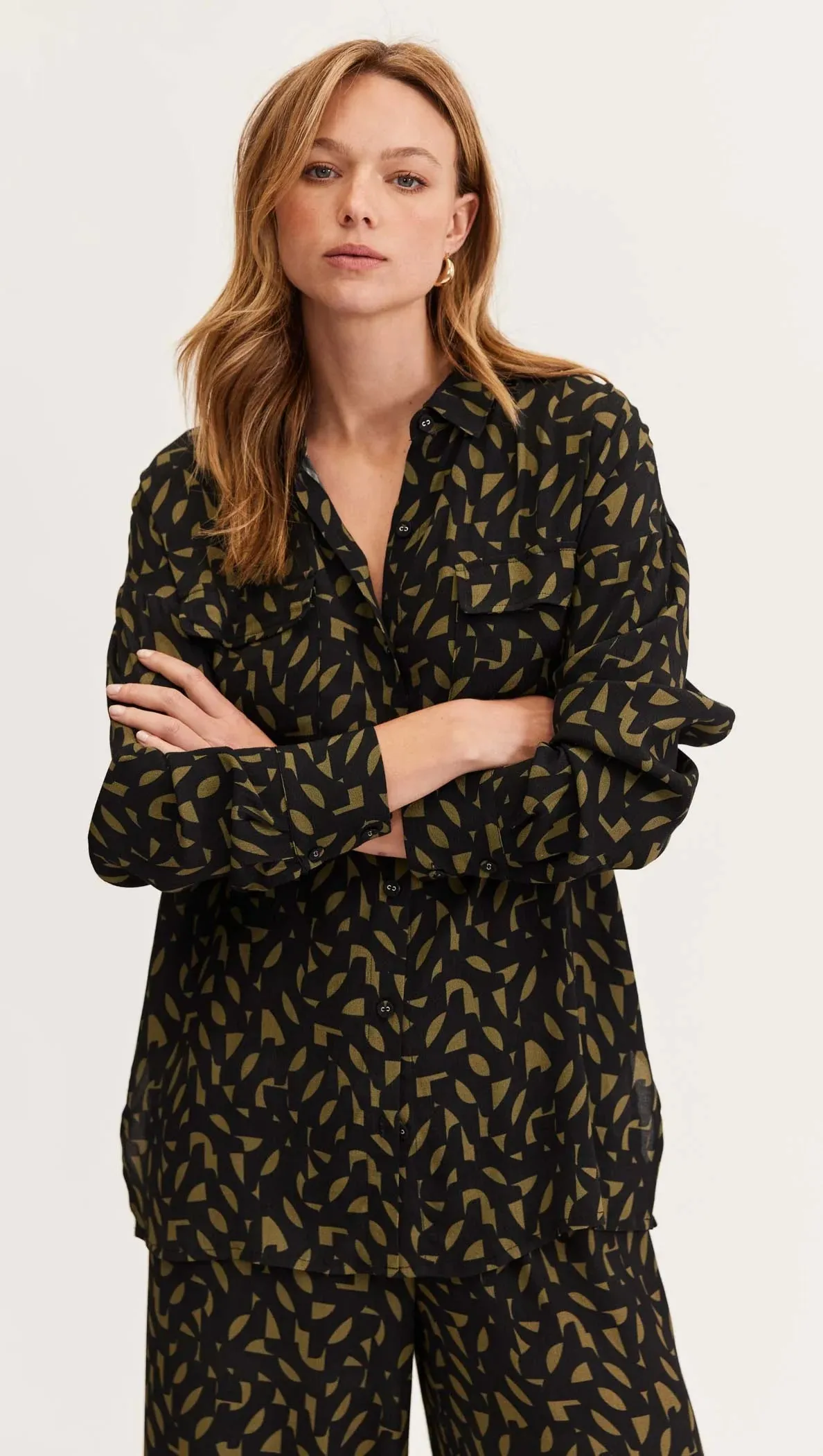 Zadie Shirt Khaki Black Geo